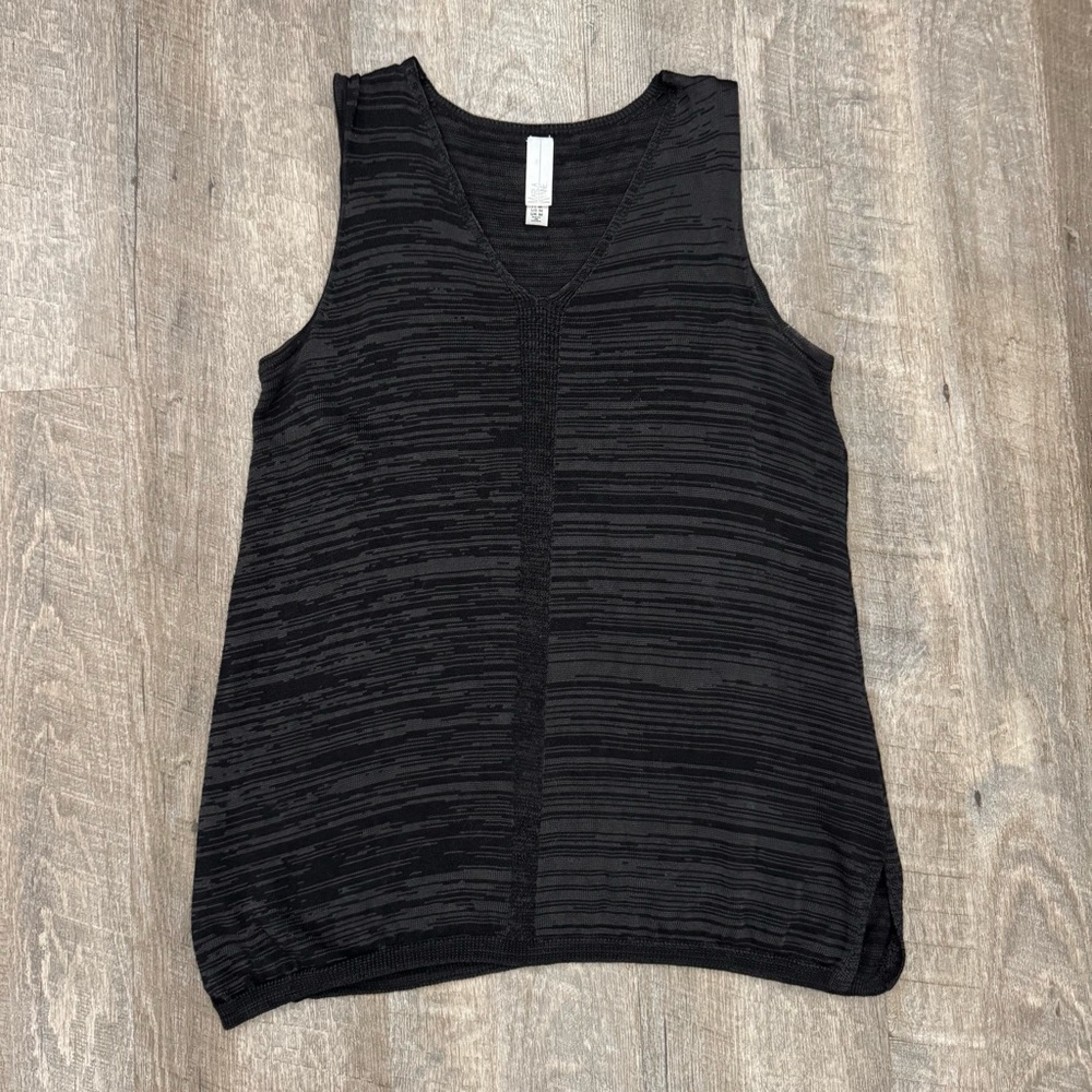 Sweater Knit Relaxed Tank Top Size Medium Black Gray